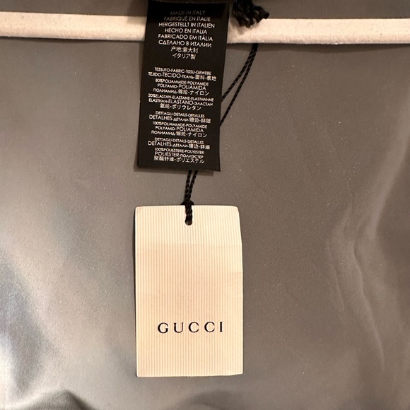 Gucci Gray and Silver 3M reflective rain hood - Picture 5 of 7